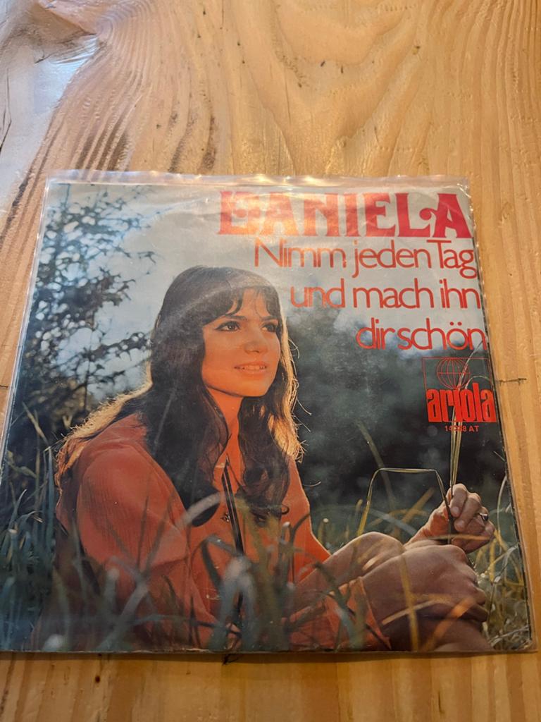 Daniela - Nimm jeden Tag und mach ihn dir schön (Single), Gebruikt, 7 inch, Single, Pop