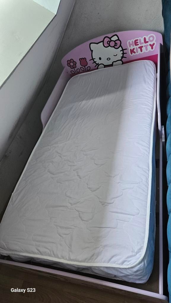 Hello Kitty Meisjesbed met  nieuwe Matras, Gebruikt, 70 tot 85 cm, Ophalen of Verzenden, Matras