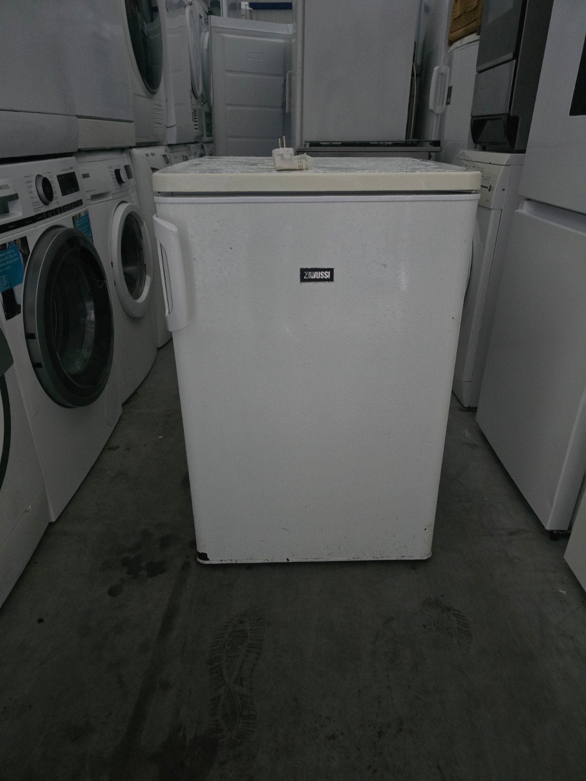 Koopje! Zanussi tafelmodel koelkast zonder vriesvak! Witgood