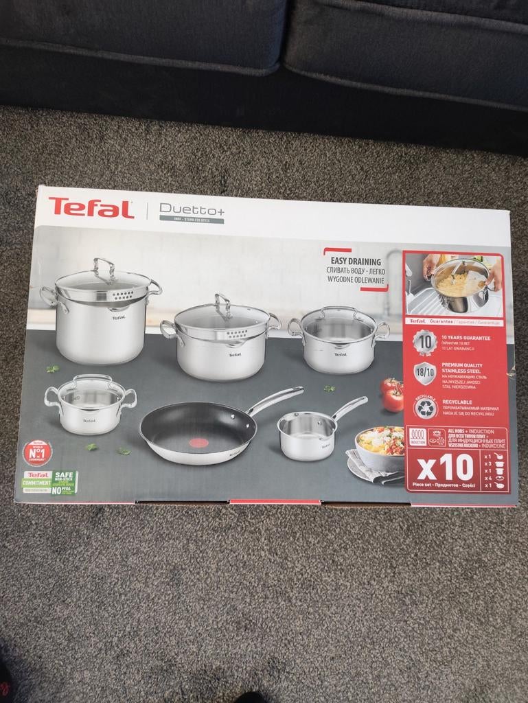 Tefal duetto+ 10 delige pannenset alle warmtebronnen nieuw, Nieuw, Pannenset, Ophalen of Verzenden, Rvs
