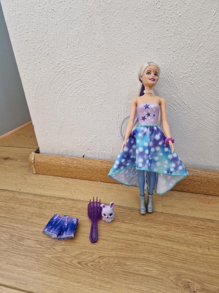 Barbie pop met sterrenjurk, borstel en huisdier, Ophalen, Zo goed als nieuw, Barbie
