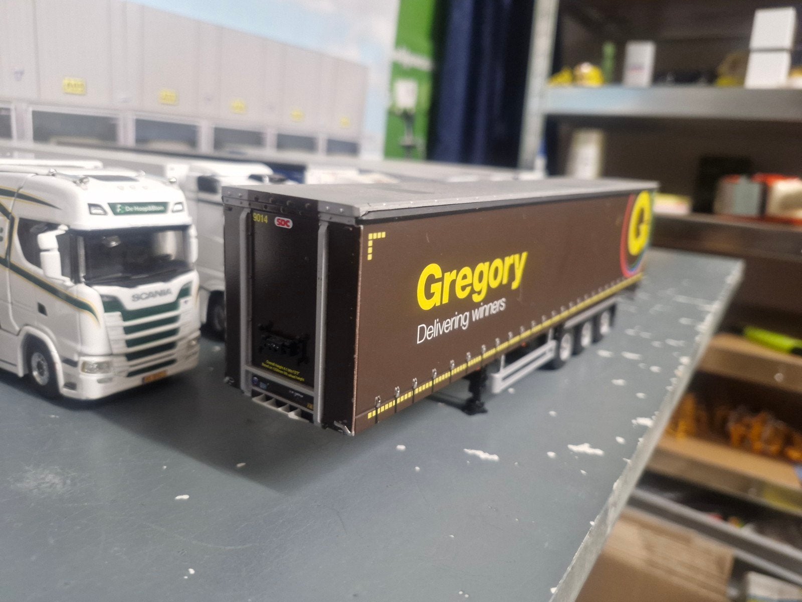 huiftrailer wsi GREGORY, Hobby en Vrije tijd, Modelauto's | 1:50, Ophalen of Verzenden, Zo goed als nieuw, Bus of Vrachtwagen