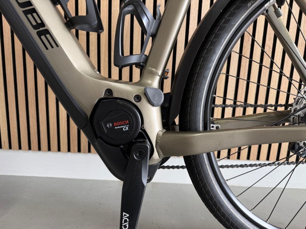 Cube Kathmandu PRO 625 Bosch performance CX lage kmstan Here, Gebruikt, -, - 0
-, NL, -