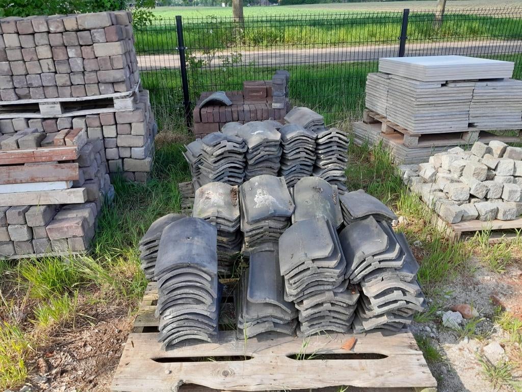 Te koop: oud Hollandse dakpannen, Ophalen, Gebruikt, Steen of Klei, Blauw