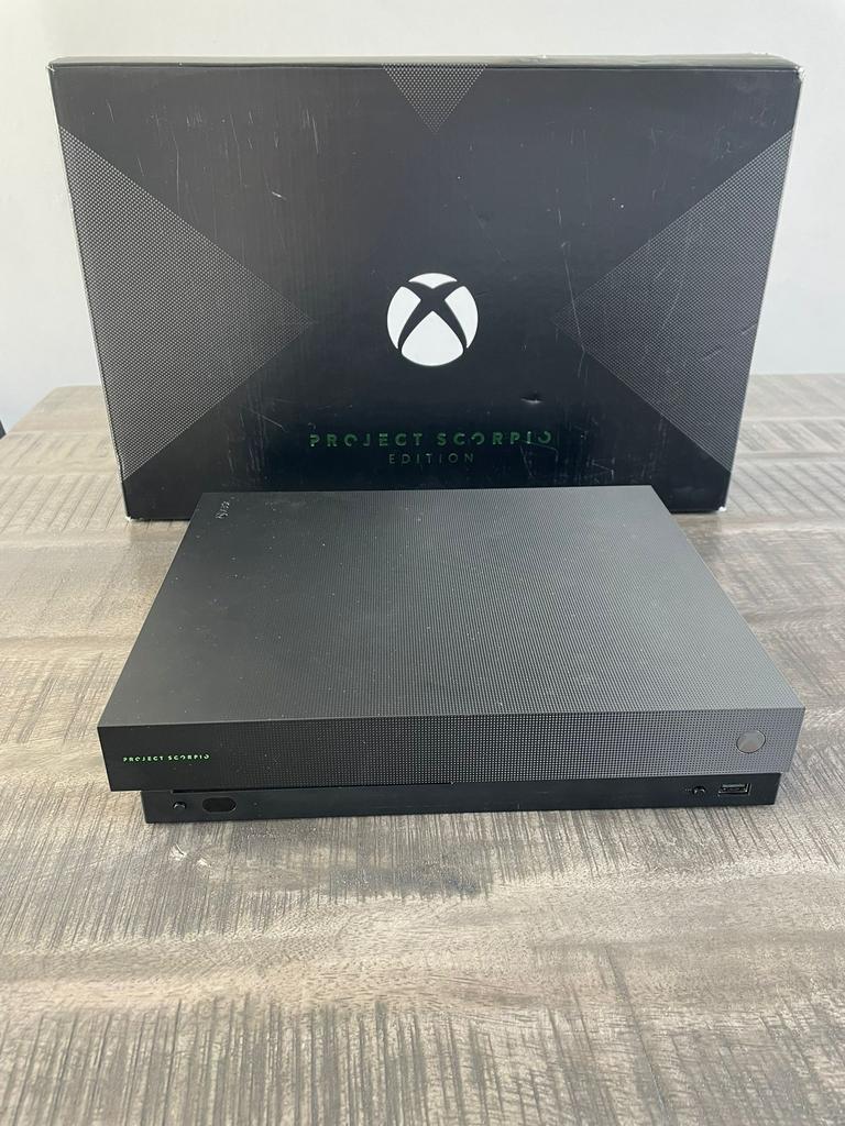 Xbox One X 1TB Project Scorpio❗️PROBLEEM IN BESCHRIJVING❗️, Spelcomputers en Games, Ophalen of Verzenden, Zonder controller, 1 TB