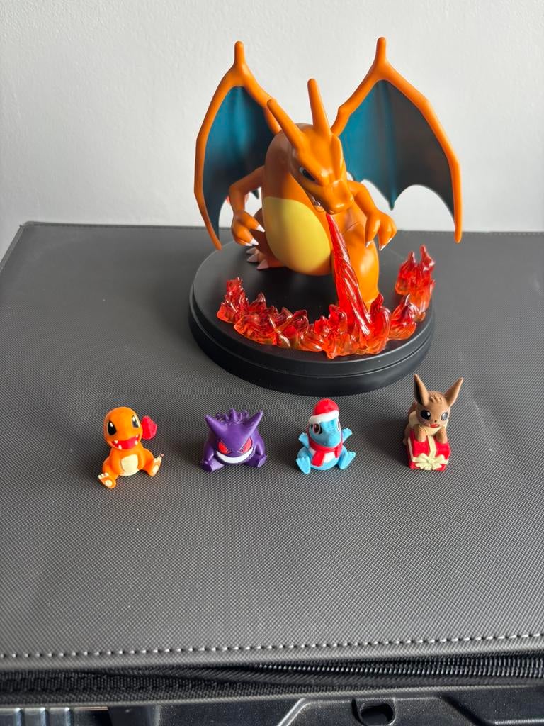 Pokemon beeldjes, Ophalen, Zo goed als nieuw
