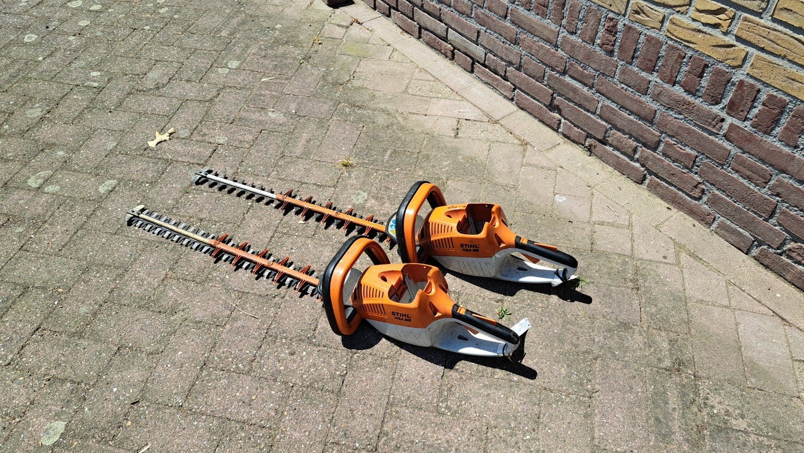 Stihl HSA 86 (AP accu) heggenschaar 2 stuks zo uit het werk, Ophalen, Stihl, Gebruikt, Accu