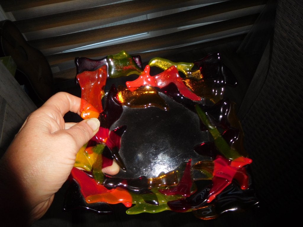 gekleurt glas schaaltje, Ophalen