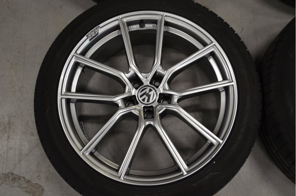 19" Volkswagen Tiguan Velgen 5x112 57.1 + Zomerbanden, Auto-onderdelen, Gebruikt, Banden en Velgen, Niet ingevuld, Ophalen of Verzenden