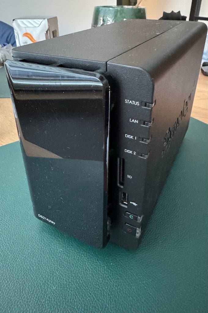 DS214Play Synology NAS, Computers en Software, NAS, Ophalen of Verzenden, Zo goed als nieuw