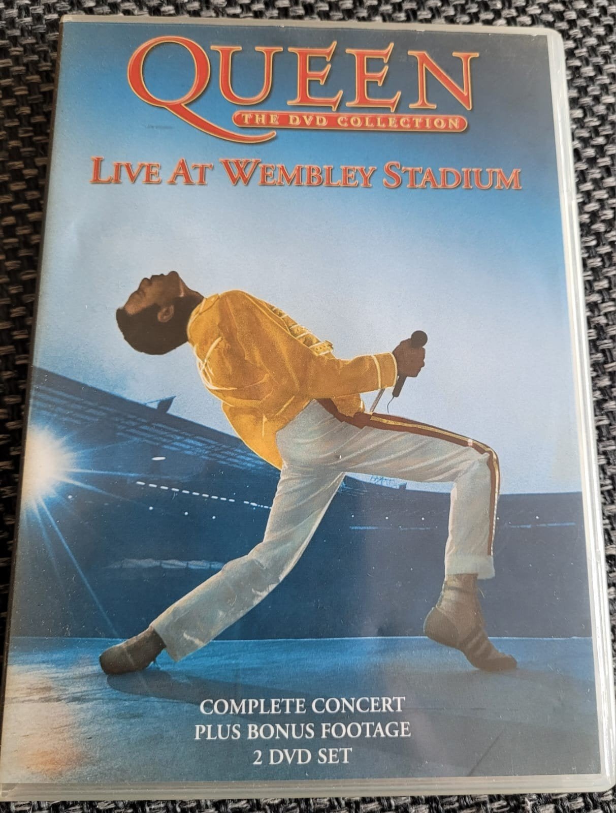 Queen live at wembley stadium freddy mercury brian may roger, Ophalen of Verzenden