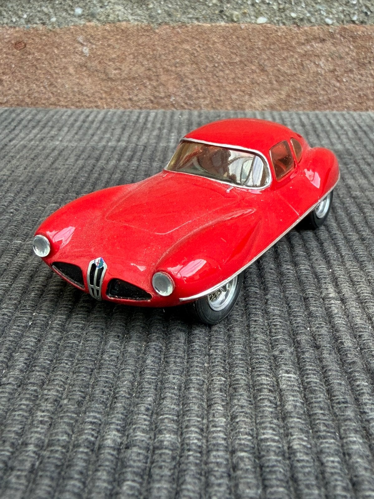 1:43 Provence Moulage Alfa Romeo ‘Disco volante’, Ophalen of Verzenden, Zo goed als nieuw, Auto, Overige merken
