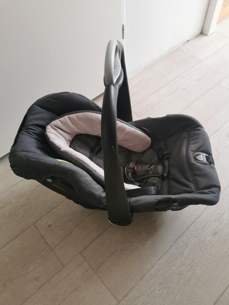 Mutsy autostoel reiswieg groep 0, 0 t/m 13 kg, Ophalen, Overige merken, Gebruikt