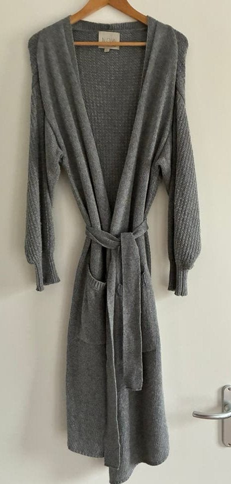 N.O.W. Cashmere cardigan Andrea Rosati mt. L Wow!, Ophalen of Verzenden, Zo goed als nieuw, Maat 42/44 (L), Grijs