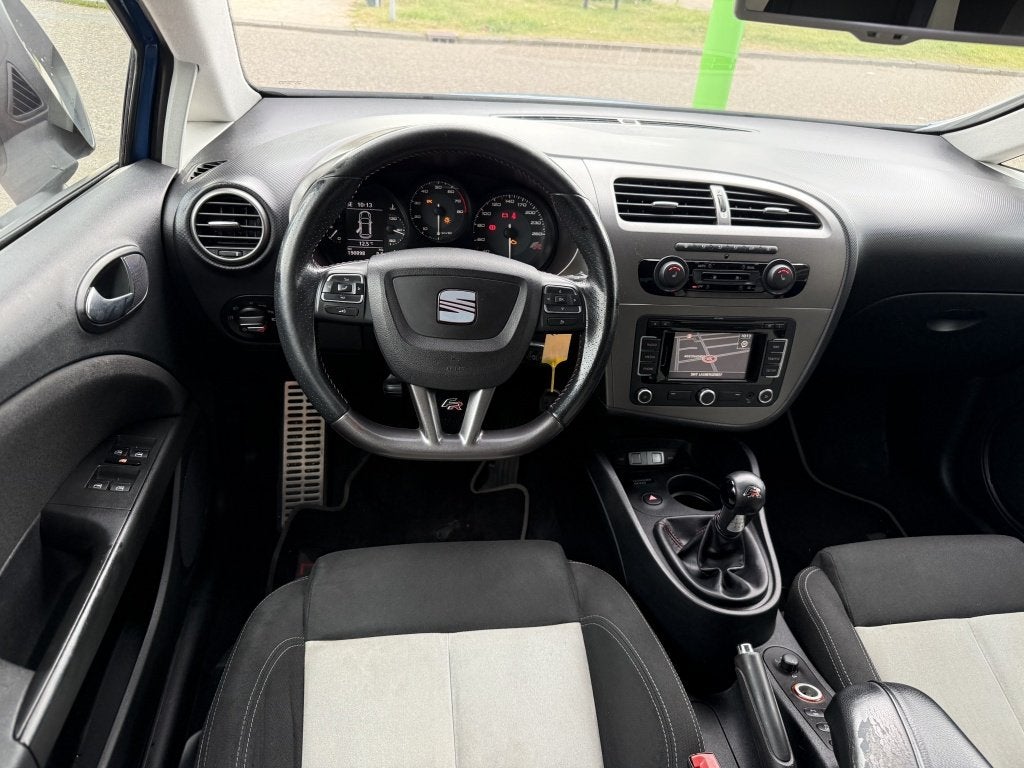 SEAT Leon 2.0 TFSI FR airco navi elec schuifkanteldak, Auto's, Euro 5, Gebruikt, 1295 kg, 4 cilinders