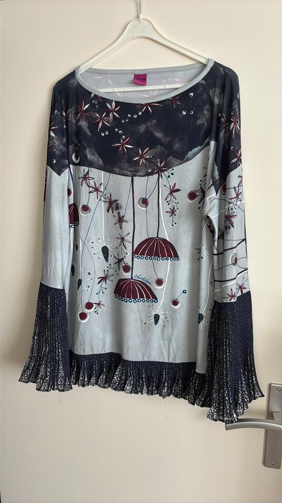 Save the queen maat 42/44, Ophalen of Verzenden, Zo goed als nieuw, Maat 46/48 (XL) of groter, Lange mouw