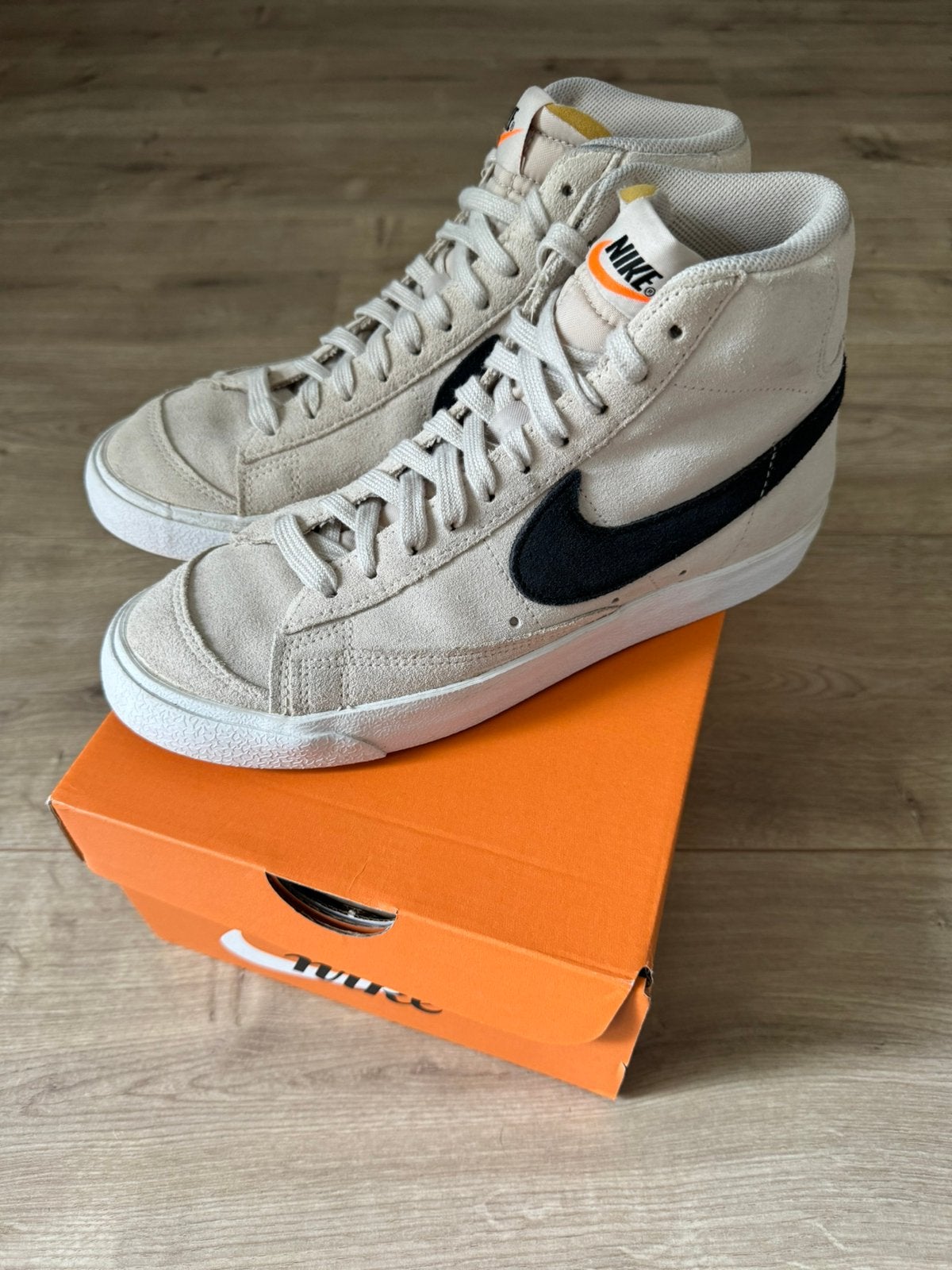 Nike Blazer Mid '77 Vintage Sneakers - Maat 38,5, Beige, Ophalen of Verzenden, Sneakers of Gympen, Zo goed als nieuw