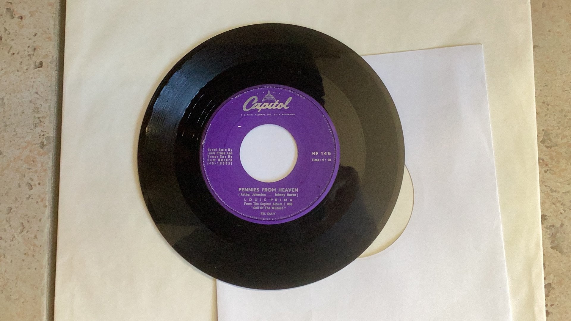 Single Louis Prima - Pennies from heaven, Ophalen of Verzenden, Gebruikt, 7 inch, Pop