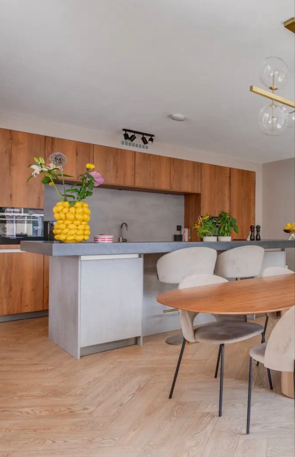 Moderne keuken met eiland, 2 combiovens en apparatuur, Gebruikt, Bruin, Dubbelwandige keuken, Ophalen of Verzenden