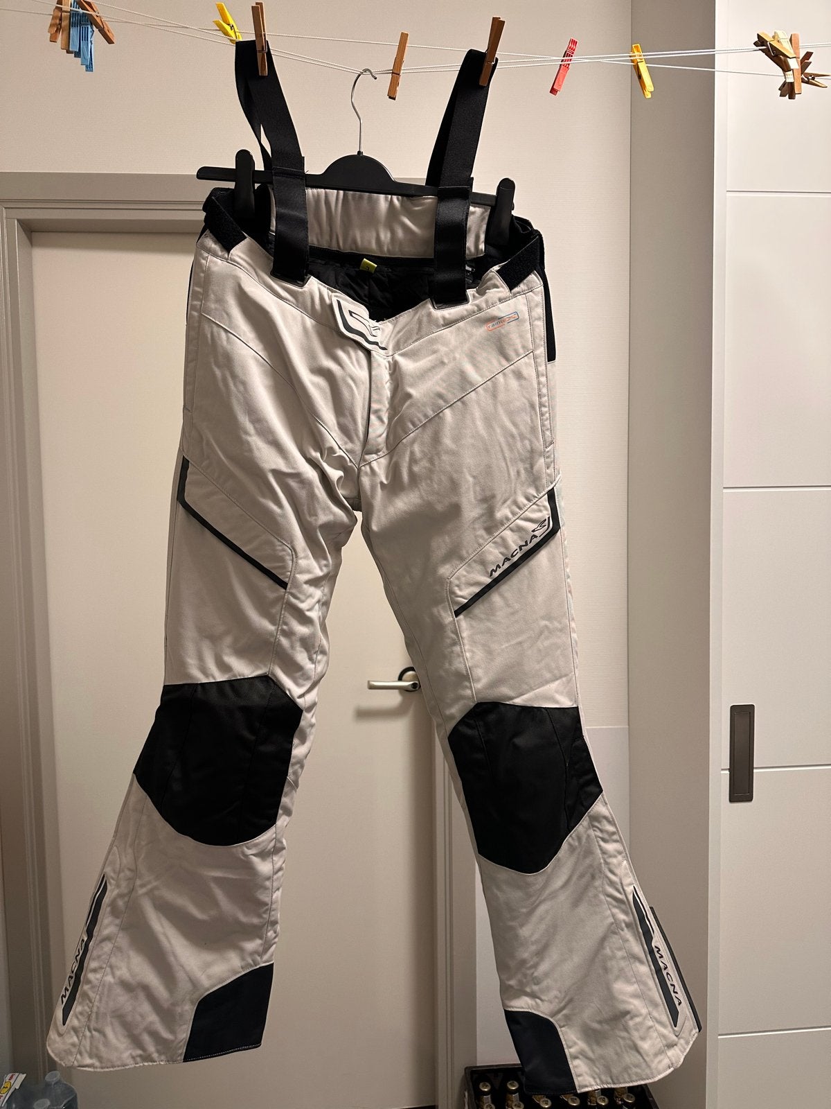 Macna motorbroek met bretels - Maat L, Ophalen of Verzenden, Tweedehands, Dames, Broek | textiel