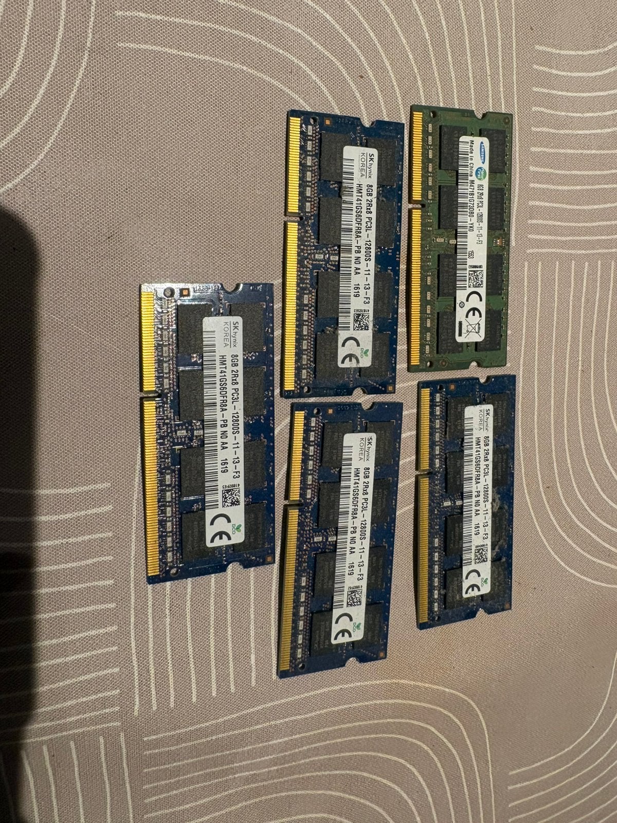 Partij 5x 8gb 2rx8 pc3l 12800s laptop ram, Computers en Software, Gebruikt, 8 GB, DDR3, Ophalen of Verzenden