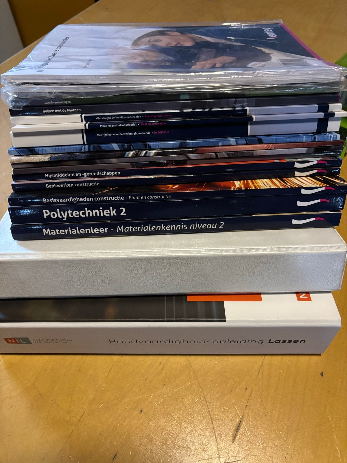 MBO Werktuigbouwkunde Boekenpakket - Techniekstad & NIL, Boeken, Ophalen of Verzenden, Beta, Zo goed als nieuw, MBO