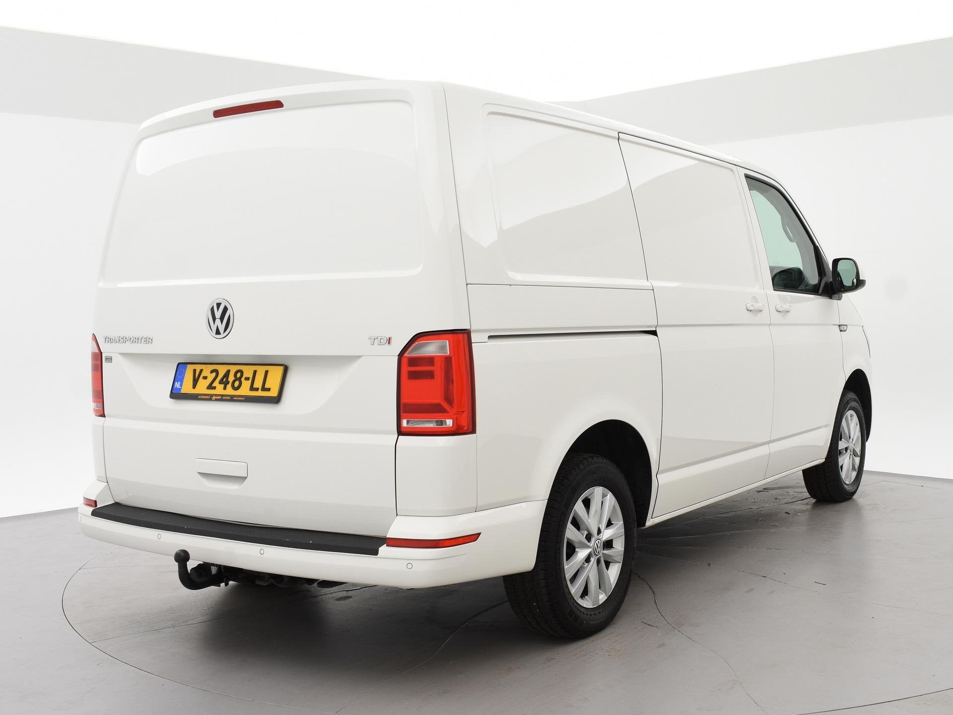 Volkswagen Transporter 2.0 TDI 150 PK DSG AUT. L1H1 HIGHLINE, Auto's, Stof, Gebruikt, 4 cilinders, 150 pk