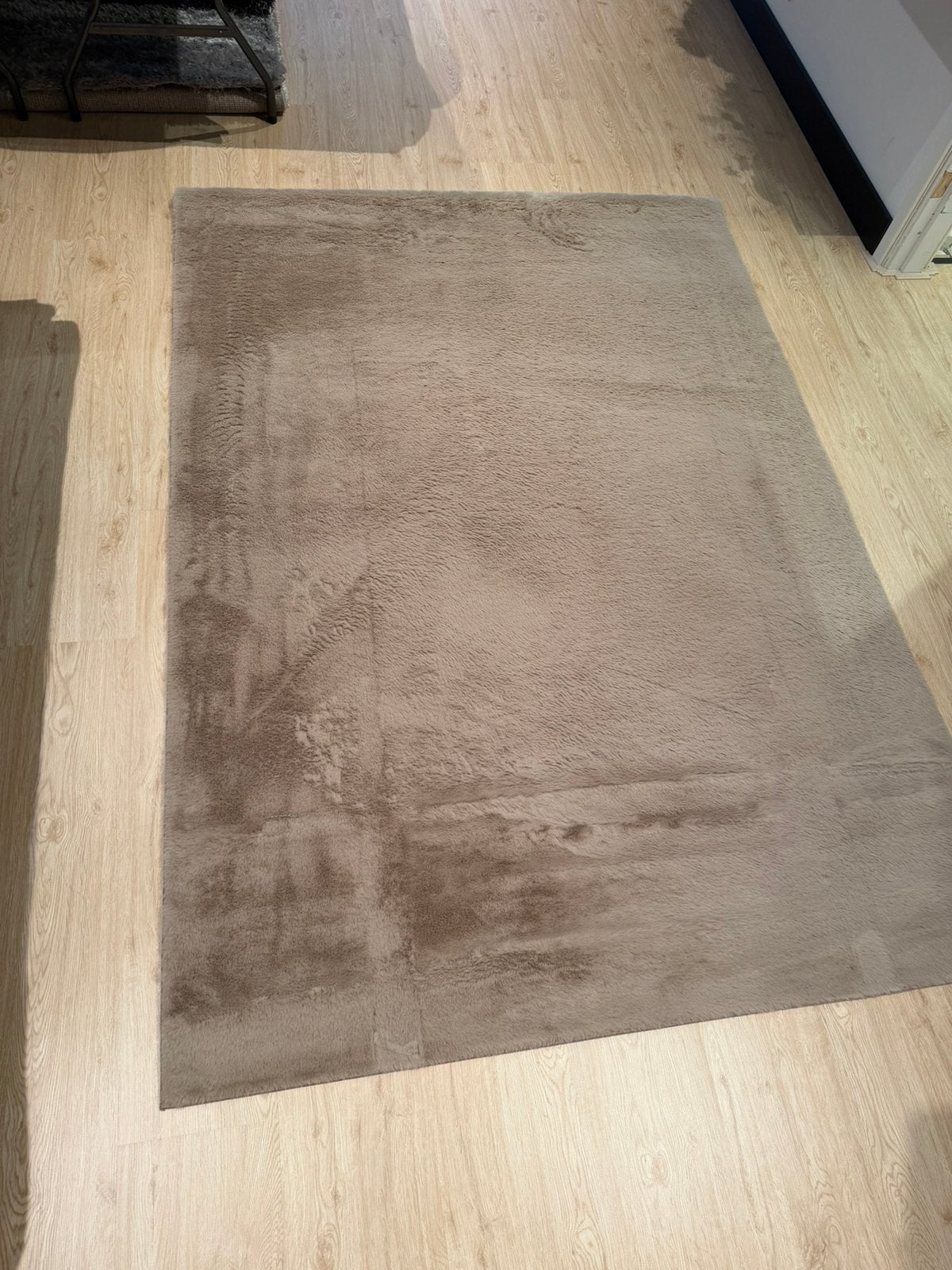 Rabbit fluffy retangle taupe creme 200x300, Huis en Inrichting, Ophalen of Verzenden, Nieuw, Rechthoekig