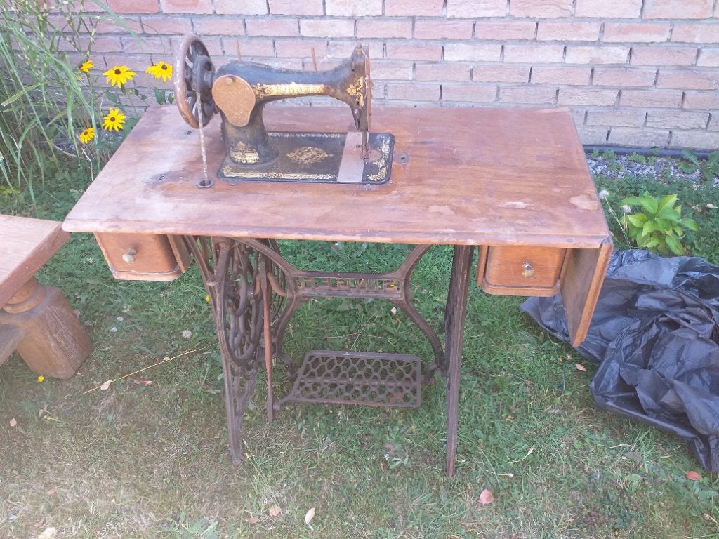 Naaimachine Singer 27K, Ophalen