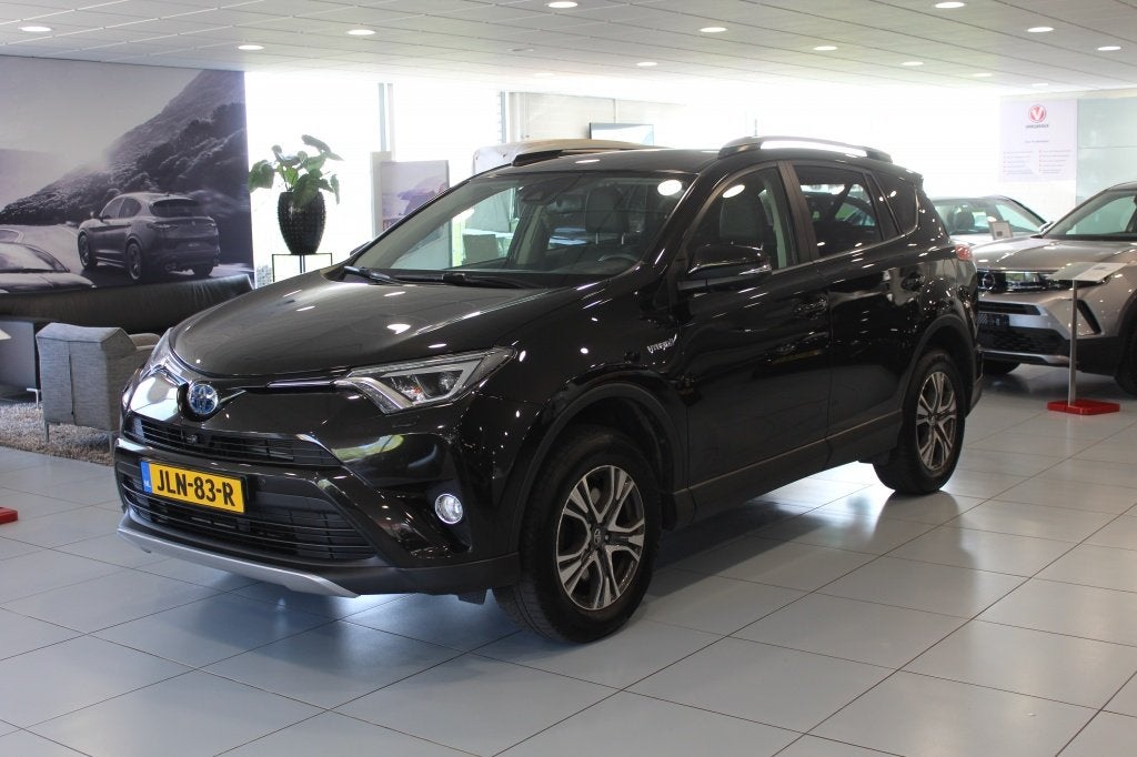 Toyota RAV4 2.5 Hybrid AWD Exec. Trekhaak (bj 2017), Automaat, Gebruikt, Euro 6, Bruin