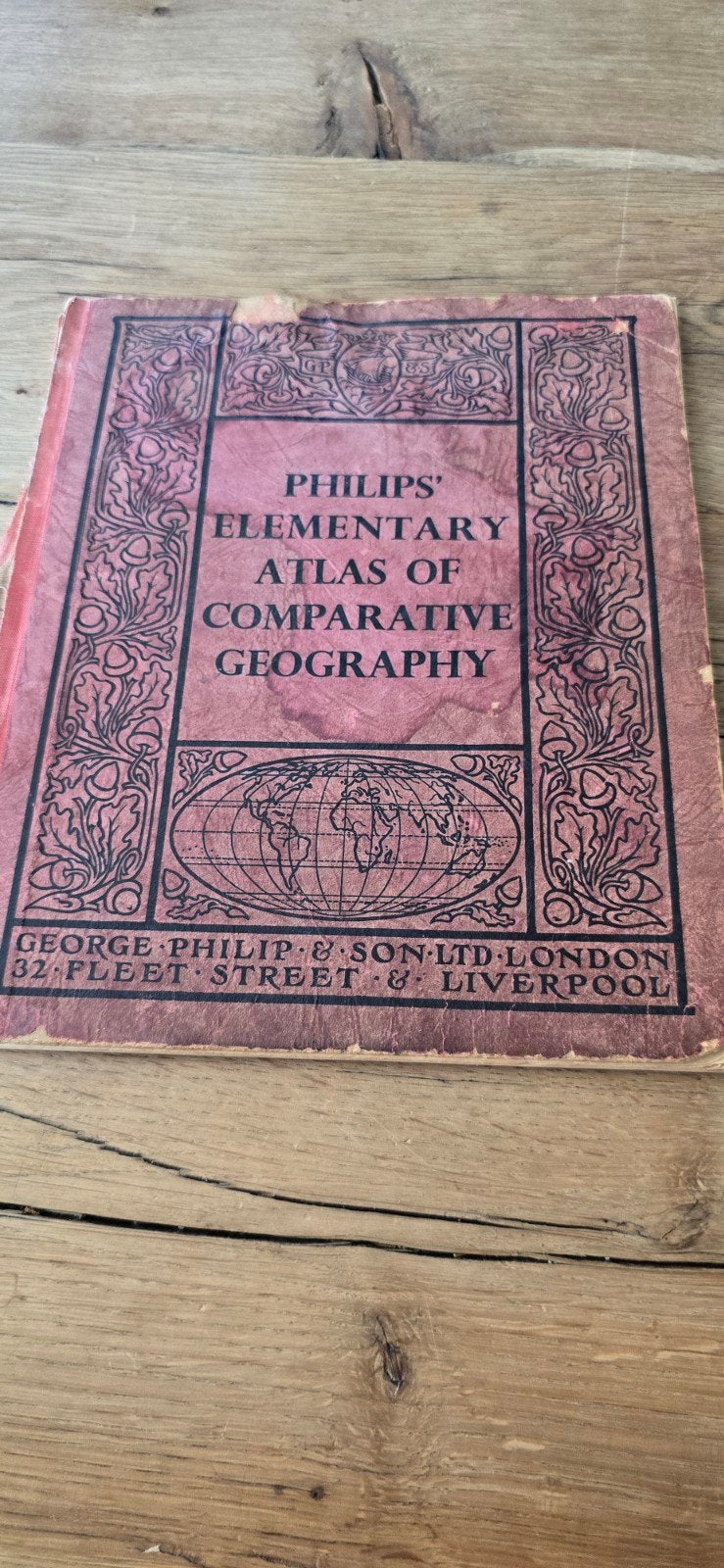Philips' Elementary Atlas of Comparative Geography 1949, Gelezen, Overige atlassen, Ophalen of Verzenden, 1800 tot 2000