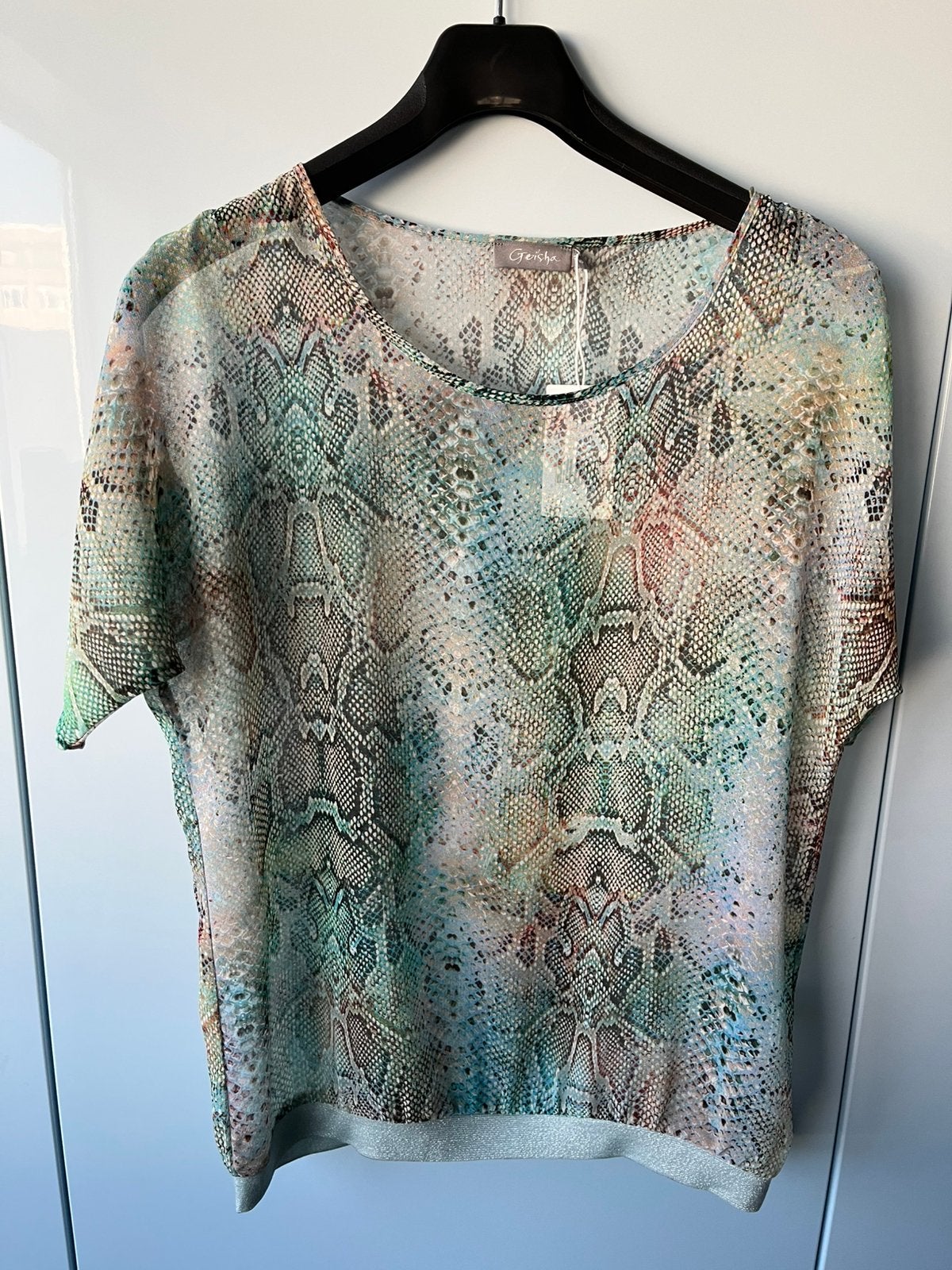 Geisha t-shirt meerkleurig groen slangenprint doorzichtig, Kleding | Dames, Nieuw, Ophalen of Verzenden, Korte mouw, Maat 36 (S)