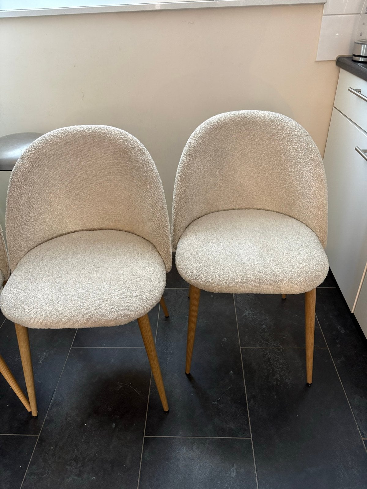 Set van 4 Bouclé Eetkamerstoelen - Crème Wit, Huis en Inrichting, Ophalen, Twee, Wit, Zo goed als nieuw