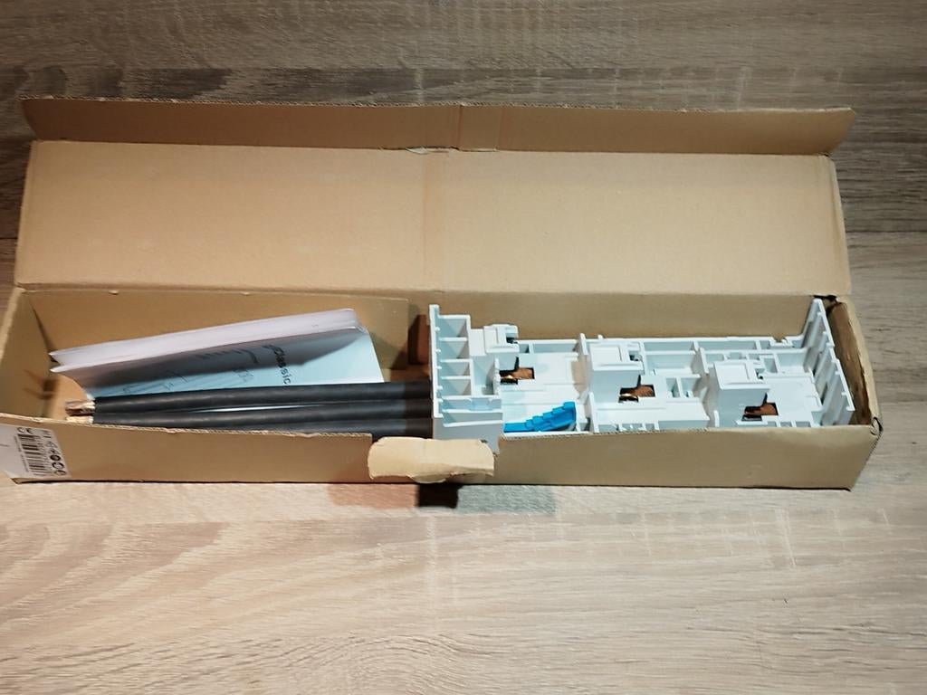 Wohner Equis 60 busbar adapter - Nieuw in doos, Ophalen of Verzenden