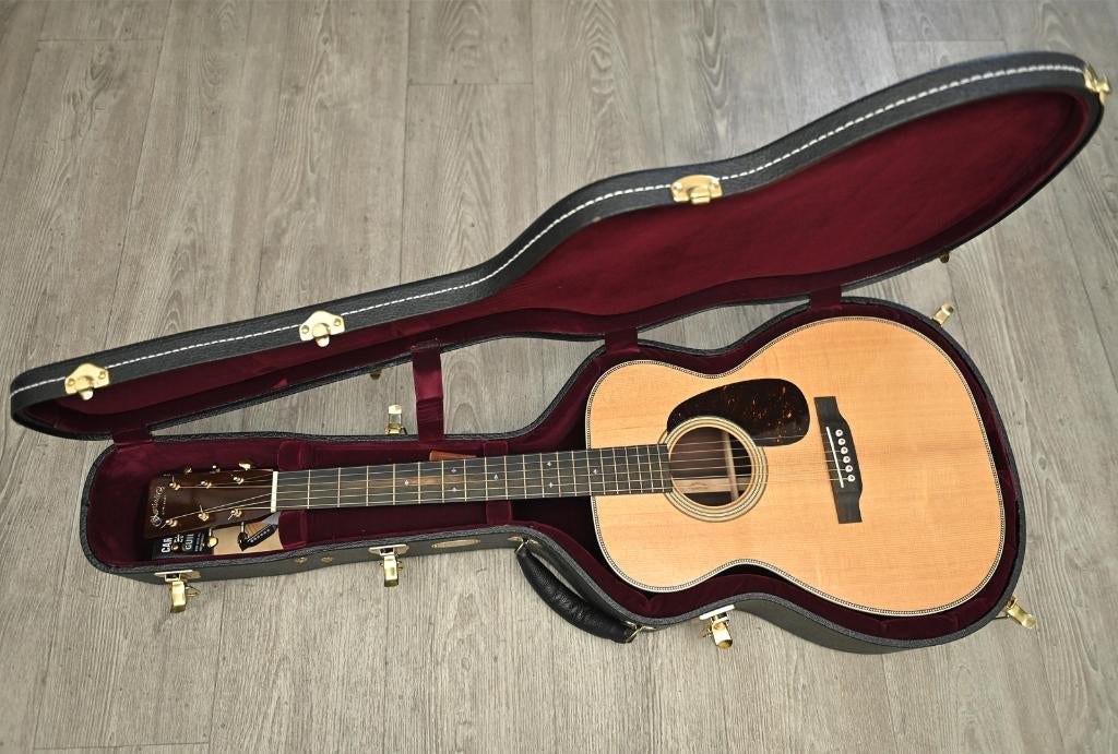 Martin 00-28 Modern Deluxe, Muziek en Instrumenten, Snaarinstrumenten | Gitaren | Akoestisch, Ophalen, Nieuw, Western- of Steelstringgitaar