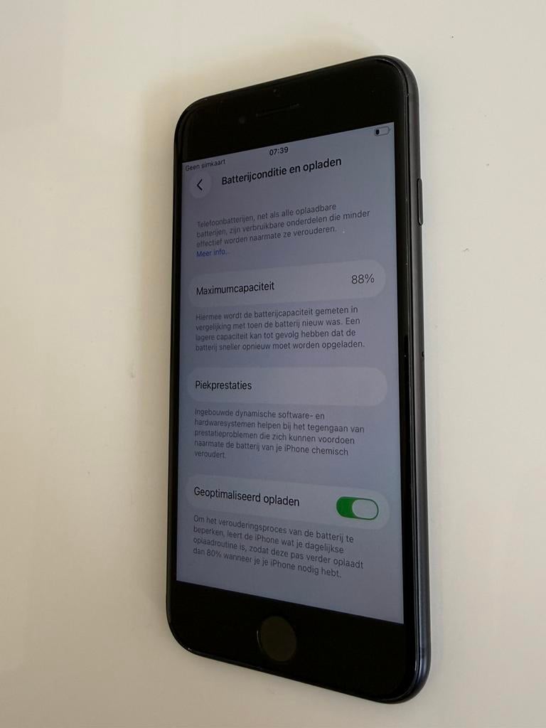 iPhone SE 2020, Telecommunicatie, Mobiele telefoons | Apple iPhone, Zwart, 88 %, Ophalen of Verzenden, Zo goed als nieuw