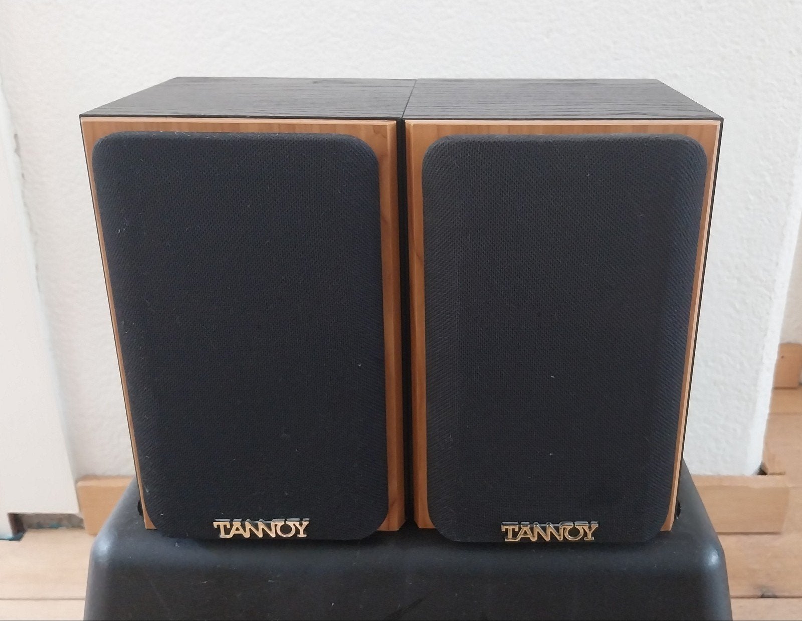 Tannoy Mercury mR Cherry boekenplank speakers, Overige merken, Ophalen of Verzenden, Zo goed als nieuw, Minder dan 60 watt