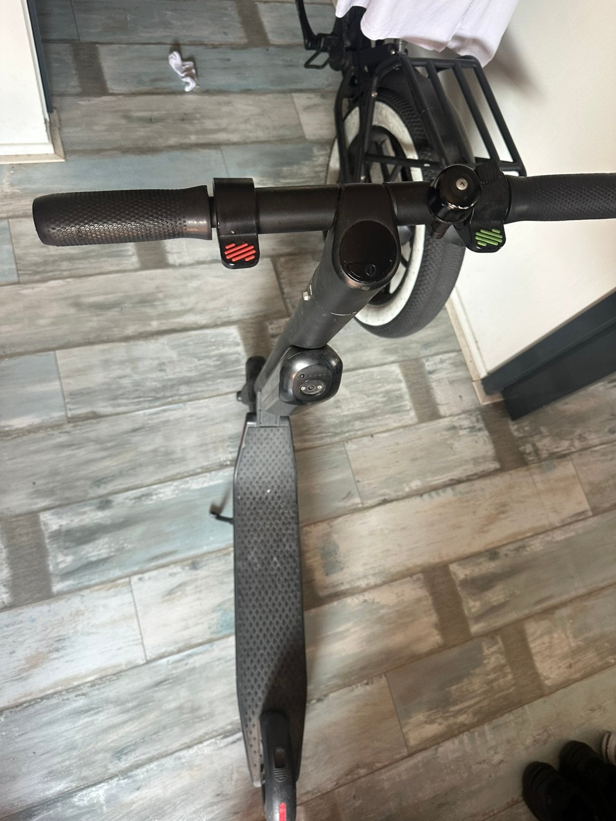 Elektrische step, Fietsen en Brommers, Steps, Ophalen of Verzenden, Zo goed als nieuw, Elektrische step (E-scooter)