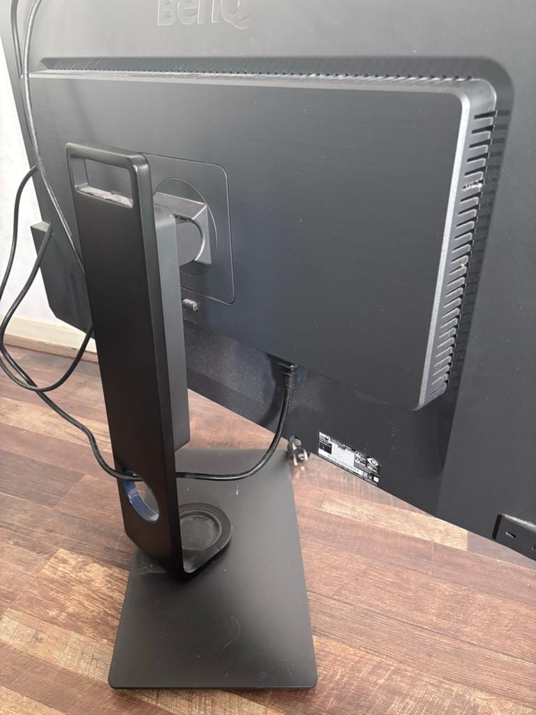 BenQ PD3200U 32 inch 4K UHD LCD Monitor, Computers en Software, Ophalen, IPS, In hoogte verstelbaar, DisplayPort