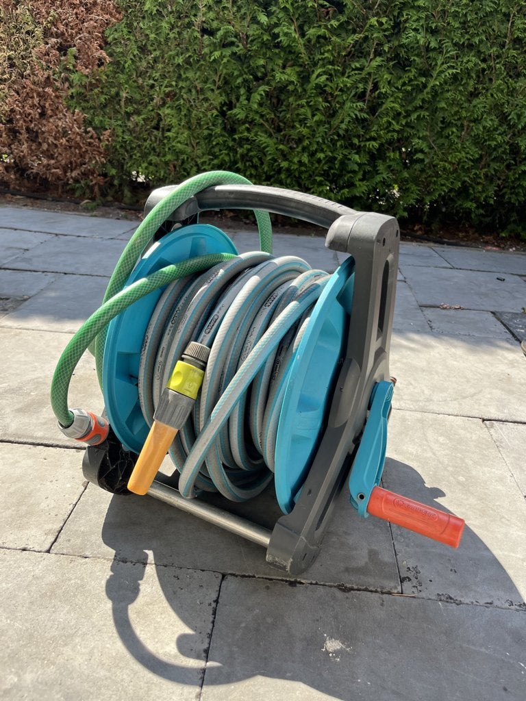 GARDENA tuinslang 25 m met haspel en koppelingen: compleet, Tuin en Terras, Ophalen, Gebruikt, Tuinslang