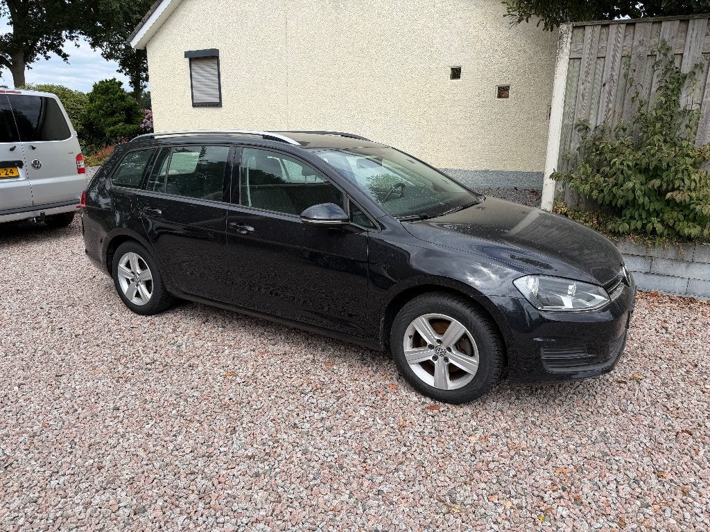 Volkswagen Golf 1.4 TSI 90KW Variant 2014 Zwart Motorschade, Auto's, Volkswagen, 4 cilinders, Handgeschakeld, 19 km/l, Geïmporteerd