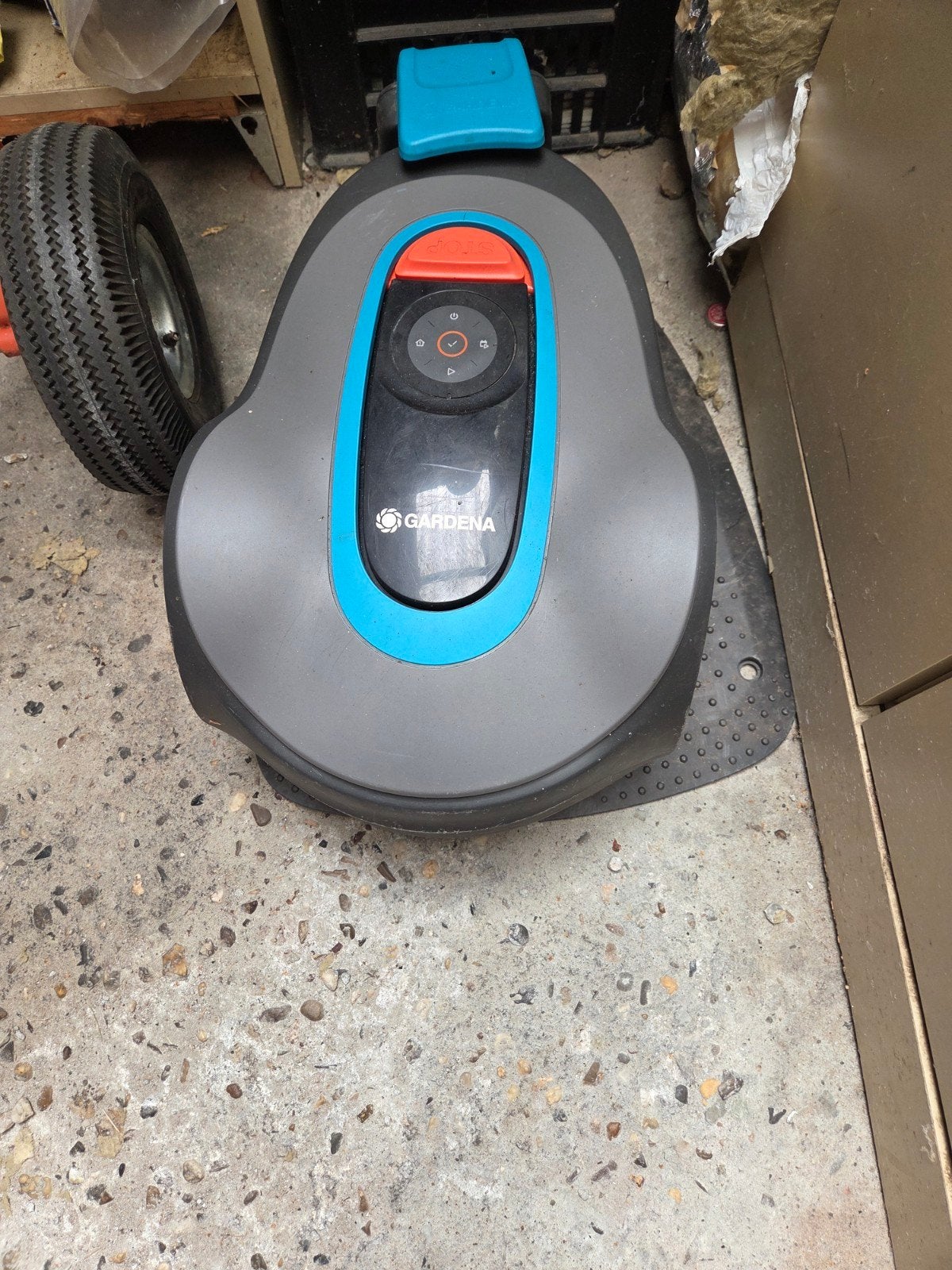 Gardena robotmaaier géén accu, Tuin en Terras, Robotmaaiers, Ophalen of Verzenden, Gebruikt, Gardena