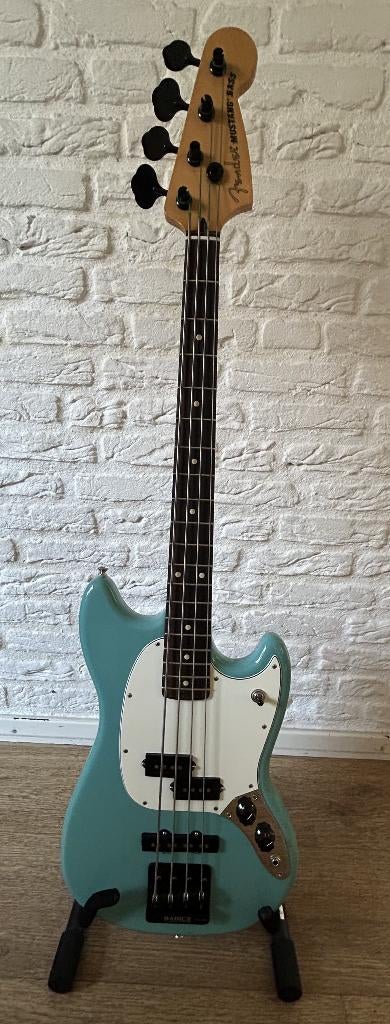 Basgitaar Fender Fender Player 2 Mustang Customized, Muziek en Instrumenten, Ophalen, Zo goed als nieuw