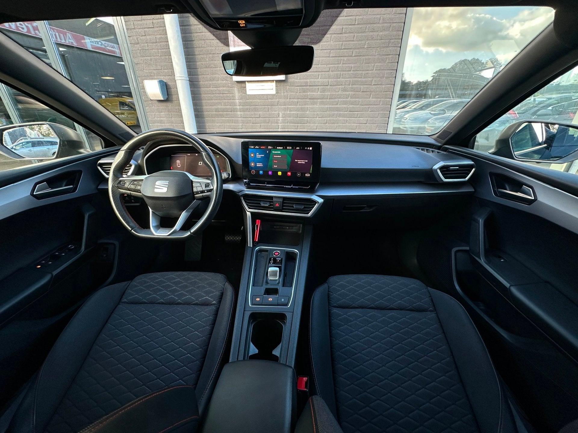 Seat Leon Sportstourer 1.4 TSI eHybrid PHEV FR Business Inte, Auto's, Dealer onderhouden, Stof, Gebruikt, Euro 6