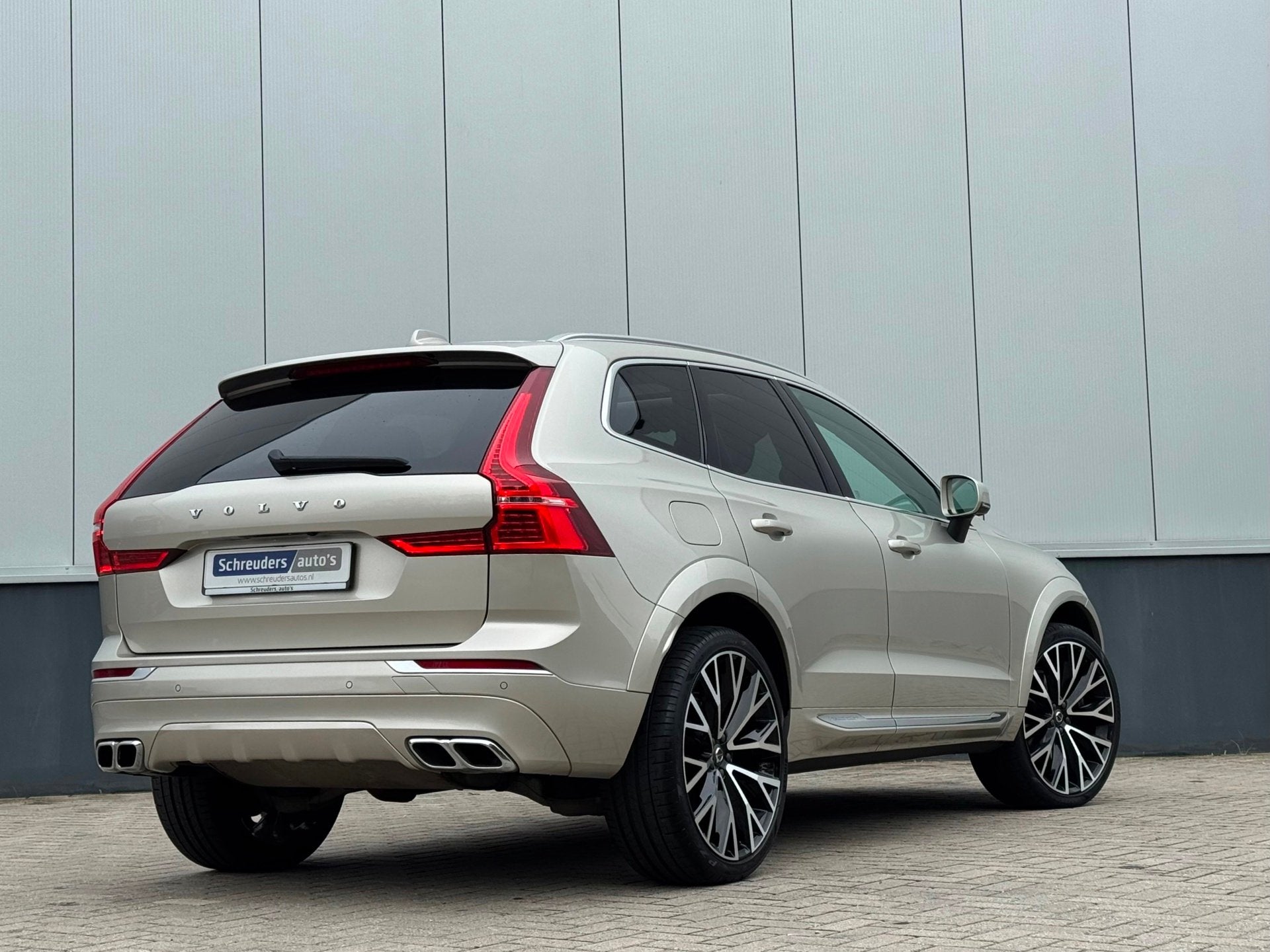 Volvo XC60 2.0 T6 AWD Inscription B&W 360 HUD PANO 22 Luchtv, Dealer onderhouden, Gebruikt, Euro 6, XC60