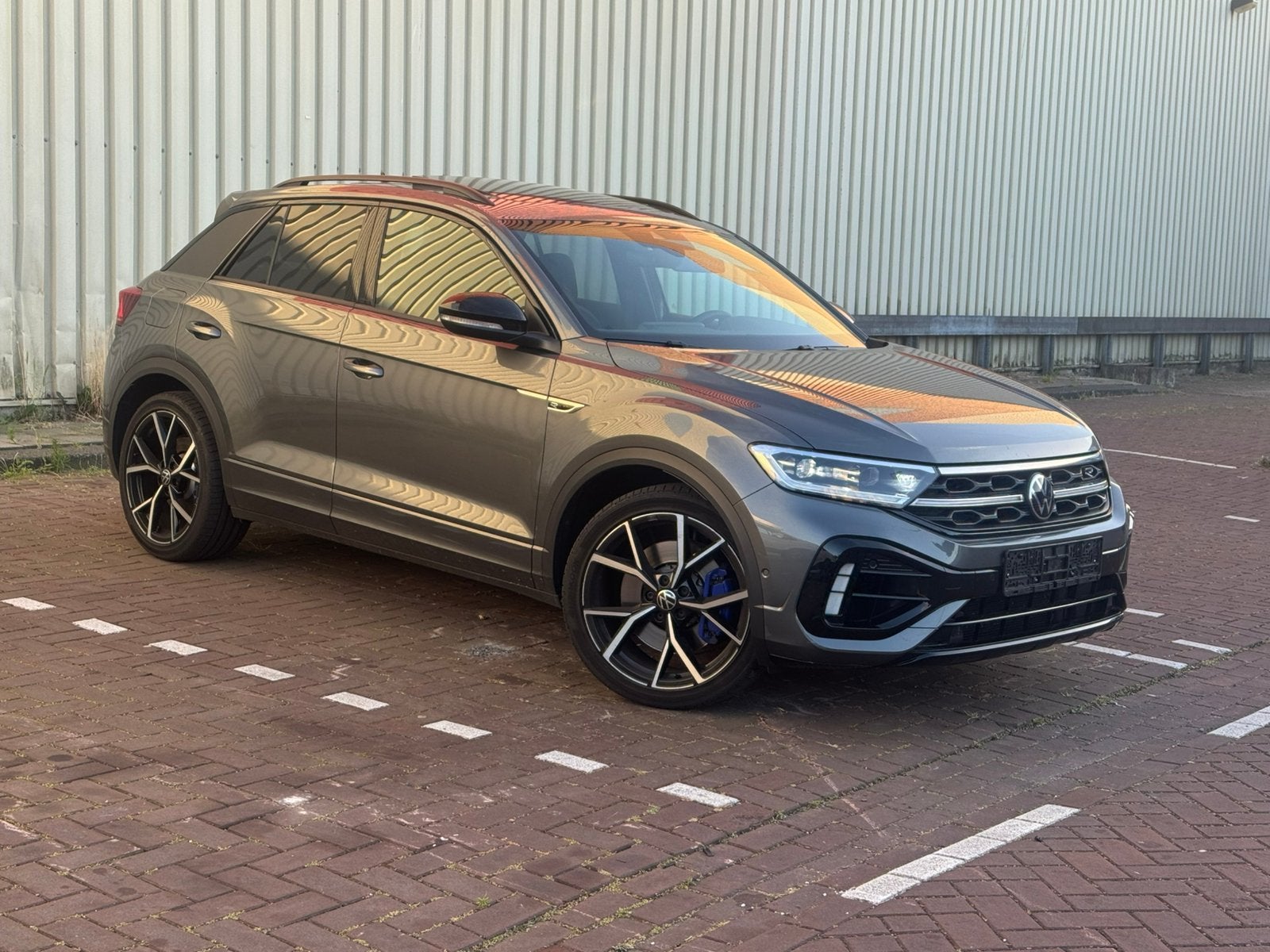 Volkswagen T-roc R 2.0 4M 300PK Keyless/IQ/Matrix/camera/ACC, Auto's, Automaat, Vierwielaandrijving, Particulier, T-Roc