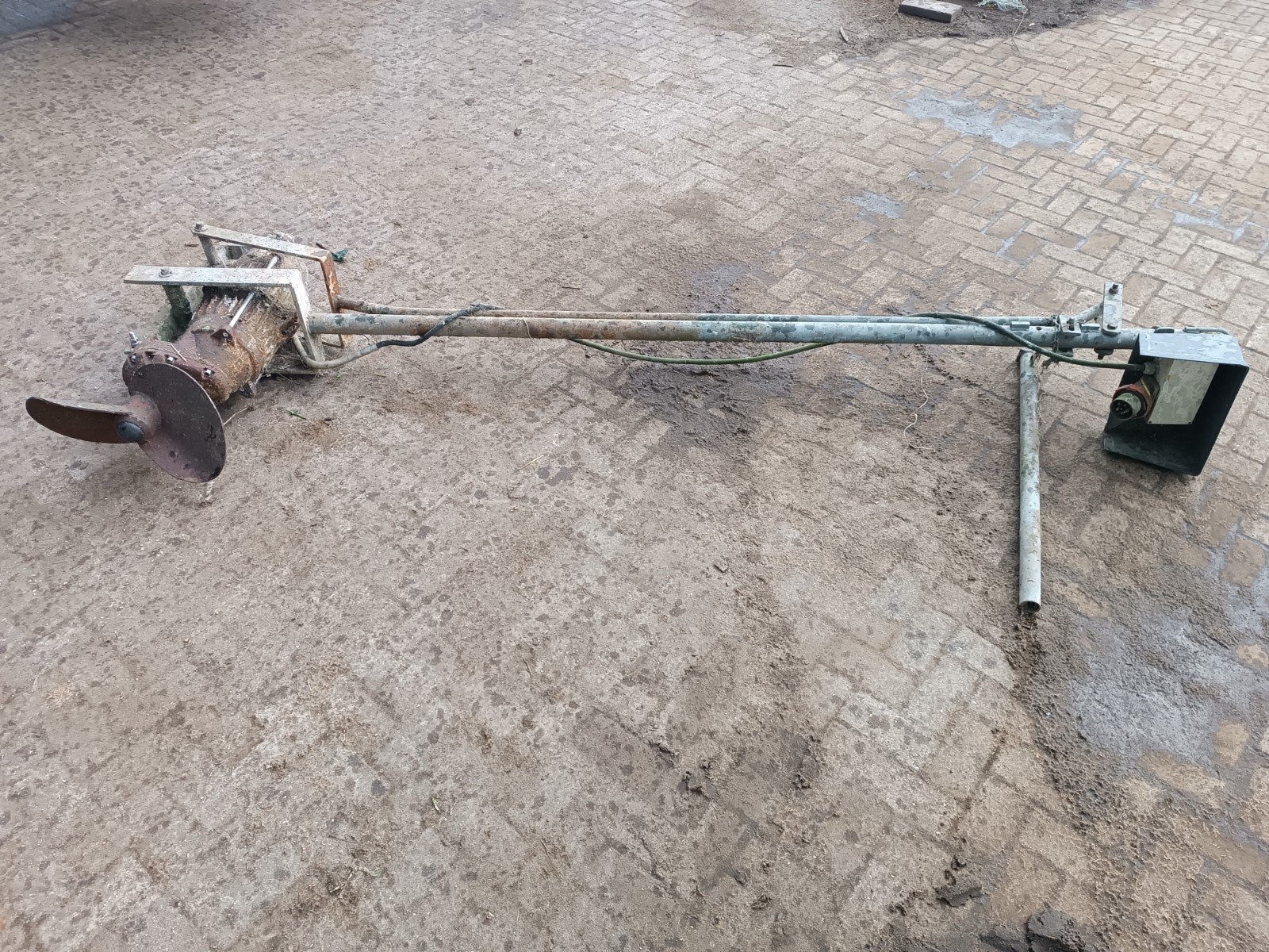 Elektrische mestmixer 7.5kW - Werkend weggezet, Ophalen, Veehouderij