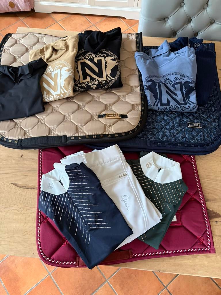 Paardrijkleding en dekjes setjes anky Quur Nikkie zgan !, Ophalen of Verzenden, Zo goed als nieuw