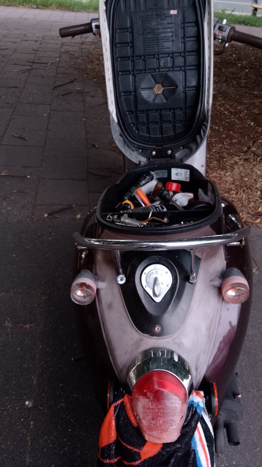 Sym Mio 50 4-takt scooter - bijna nieuwstaat, Ophalen, Gebruikt, Overige typen