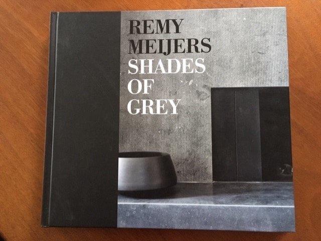 Shades of grey - Remy Meijers (prijs incl. verzend), Verzenden, Zo goed als nieuw, Interieur en Design